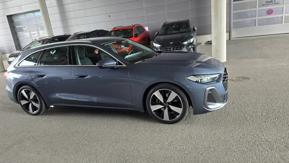 Audi A5 sivuprofiili