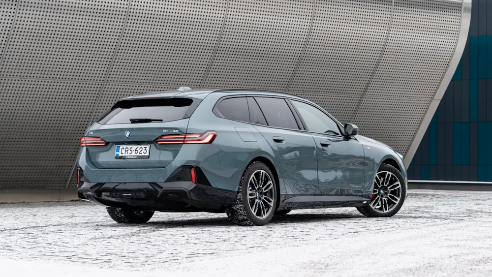 BMW i5 touring rear angle 2025