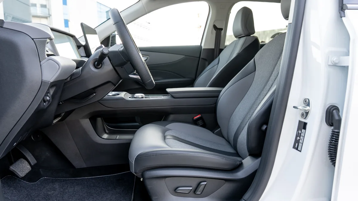 MGS5 EV etuistuin 2025