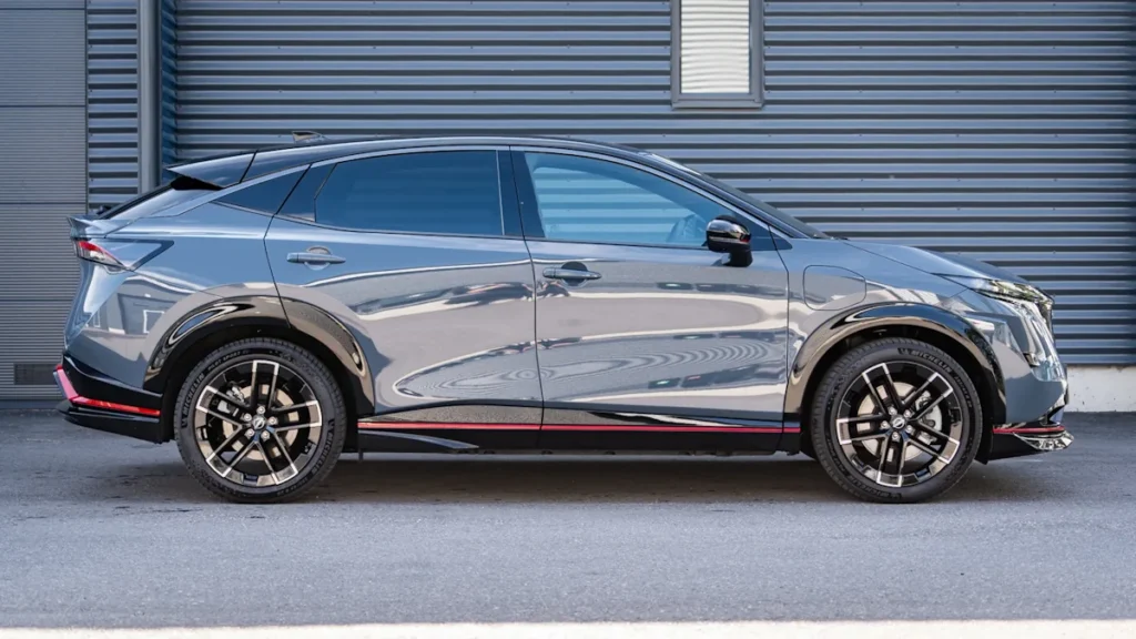 Nissan ariya nismo from the side 2025