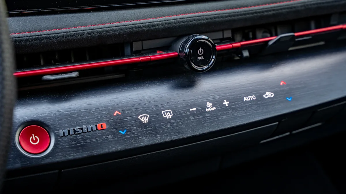 Nissan ariya nismo kaynnistysnappi ilmastointipaneeli 2025