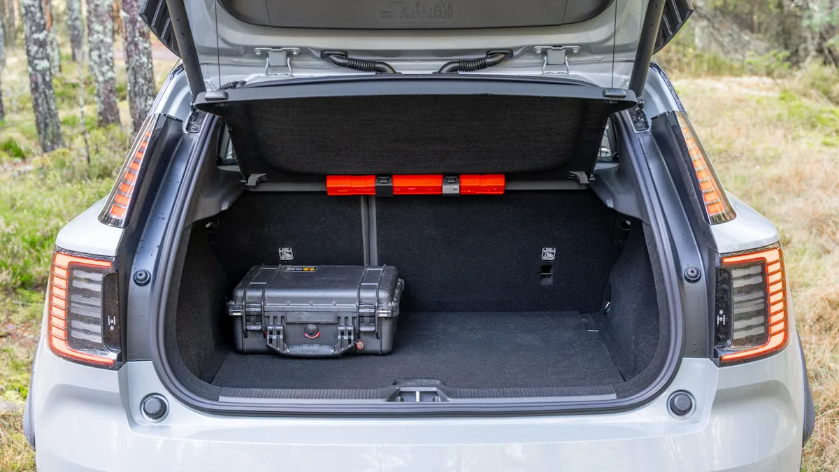 Volvo EX30 cross country boot 2025